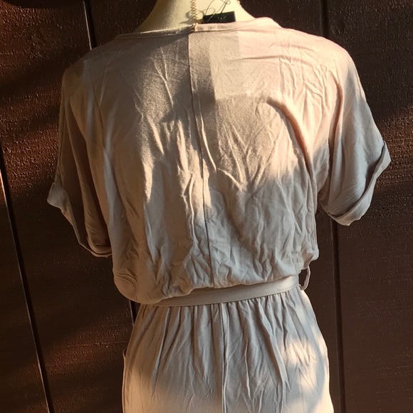 New! Short Sleeve Waist Tie Midi Dress - Picture 3 of 4